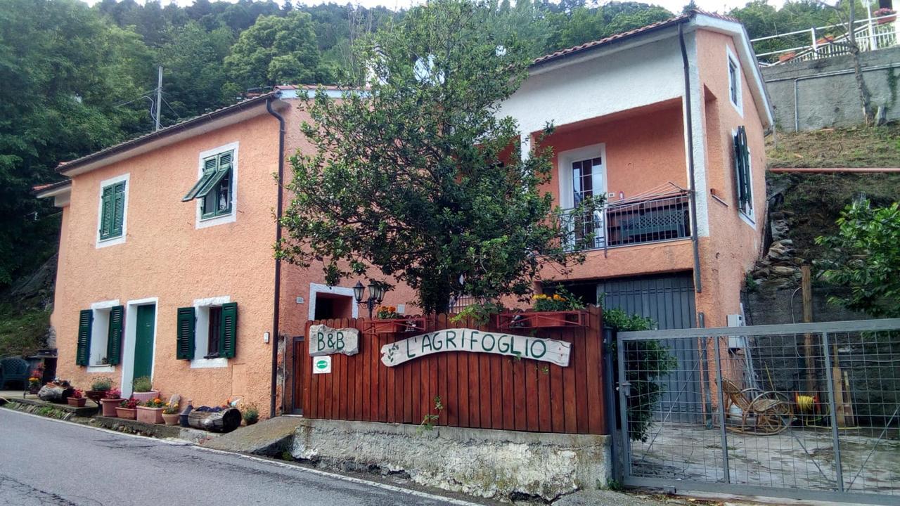 Bed and Breakfast Casa Vacanze L'Agrifoglio Magliolo Экстерьер фото